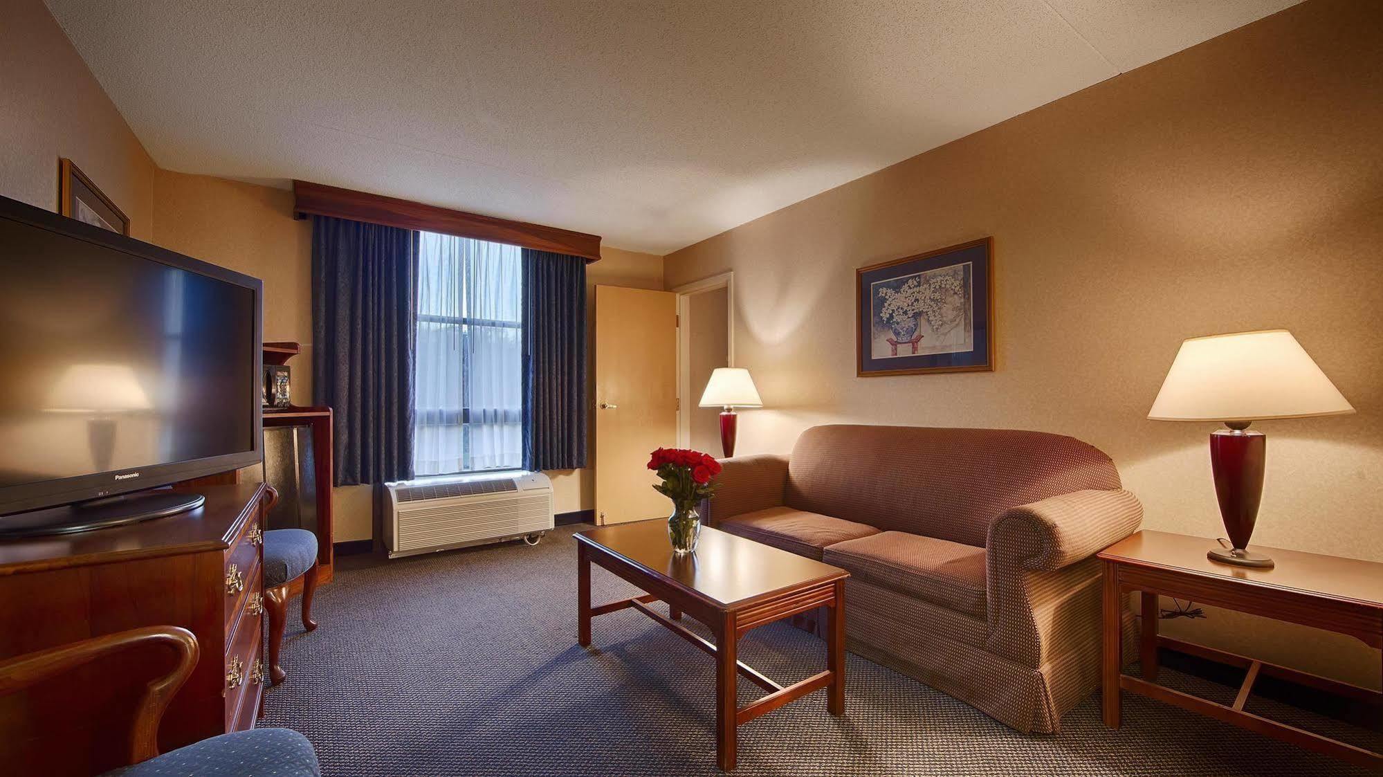 Best Western Potomac Mills Woodbridge Dış mekan fotoğraf